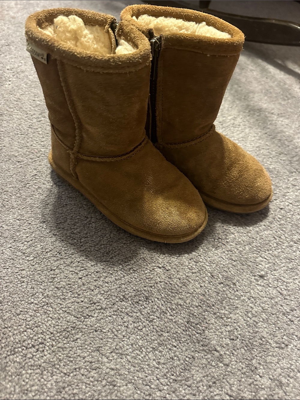 Kids Bearpaw boots
